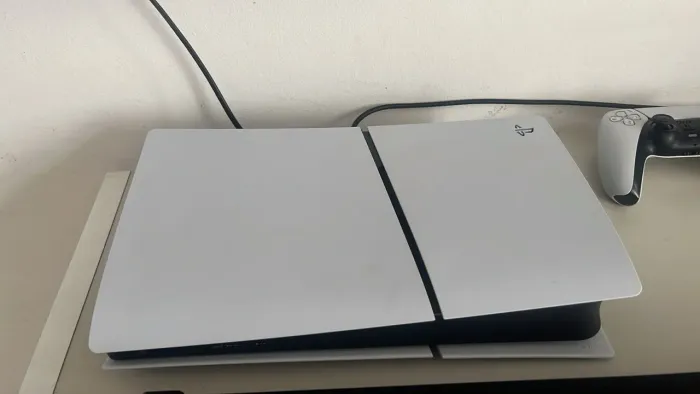 PlayStation 5 Slim Digital + 1 Controle