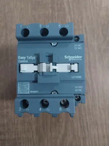 Vendo contatora Schneider tripolar 