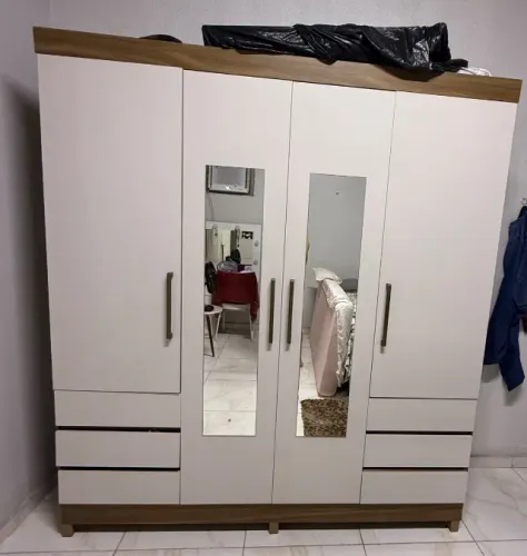 Guarda roupa de casal