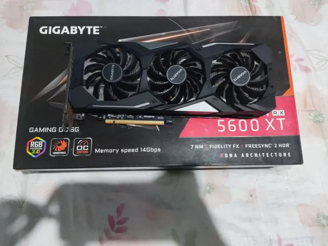 Placa de vídeo GPU RX 5600XT OC com defeito