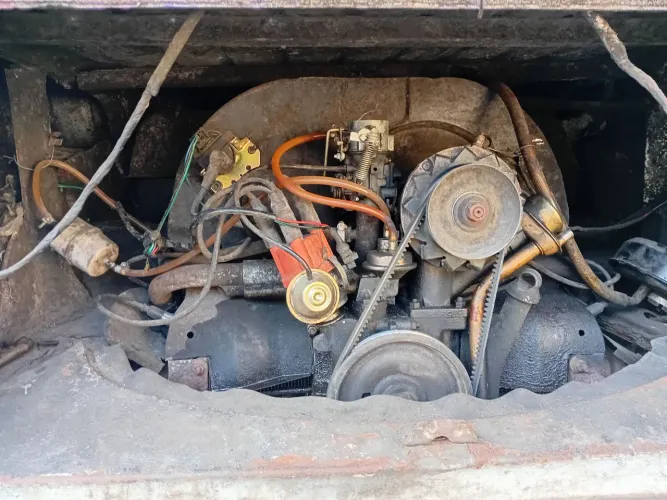 Volkswagen Kombi Standard/ Luxo/ Serie Prata 1980