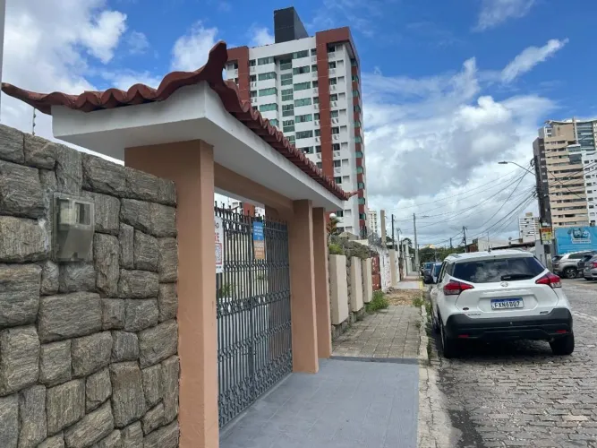 Casa com 4 dormitórios à venda, 227 m² por R$ 596.996,00 - Lagoa Nova - Natal/RN