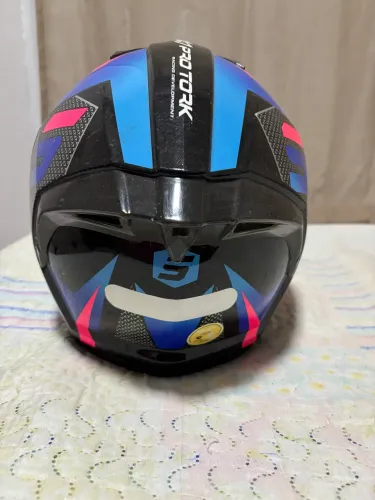 Vende-se capacete
