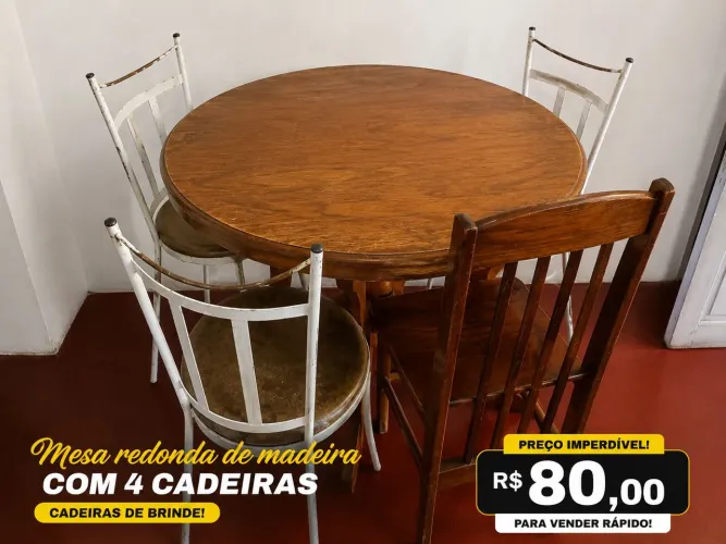 Mesa madeira com 4 cadeiras de brinde
