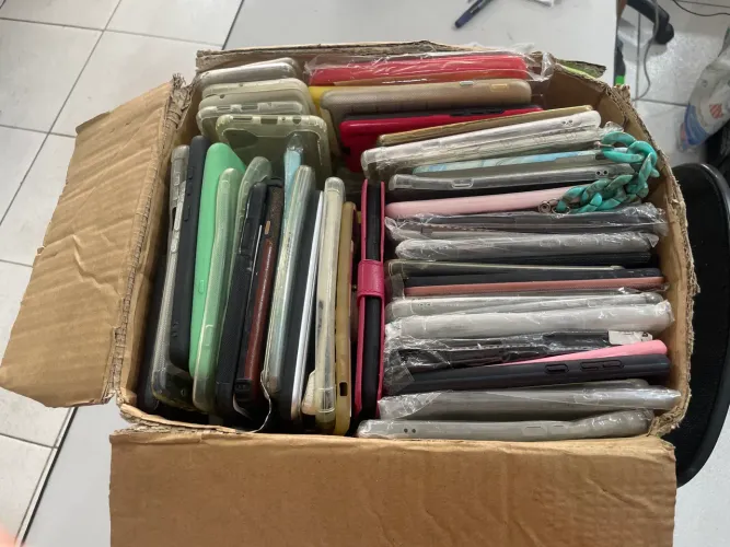 Lote Capas P/ Celular Variadas 196 Uni