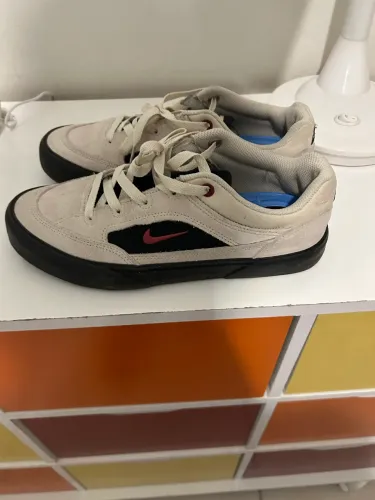 Tênis Nike Sb mallor tamanho 37