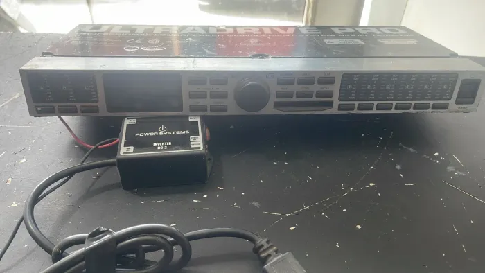 Processador behringer dcx2496
