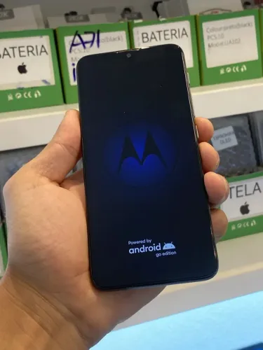 Motorola E20