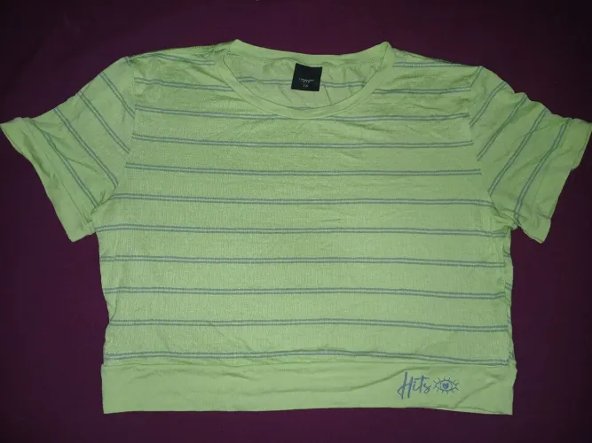 Blusa cropped 16 anos