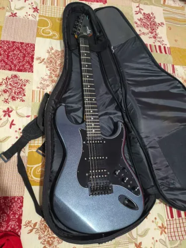 Guitarra Tagima Sixmart Strato