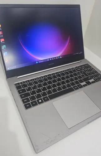 VENDO NOTEBOOK SAMSUNG