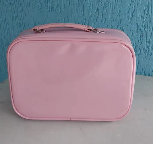 Maleta rosa pouco uso