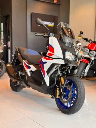 BMW - C400 X