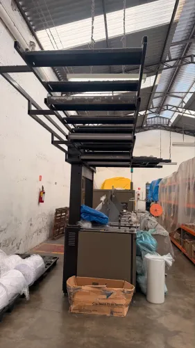 BIERREBI - MÁQUINA PARA CORTE DE MALHA TUBULAR PARA INDÚSTRIA TÊXTIL