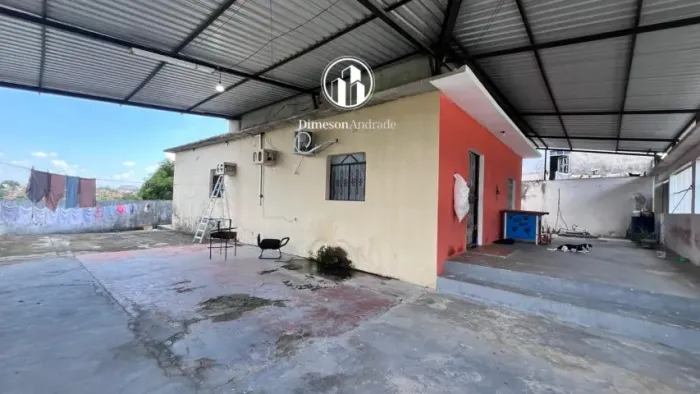 Casa à venda de esquina com 4 quartos no Gilberto Mestrinho, Manaus-AM