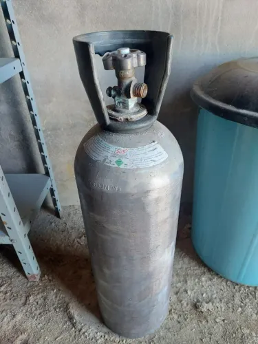 Cilindro de CO2 de 9kg aluminio com meia carga, para chopeiras, industria de bebidas, aqua