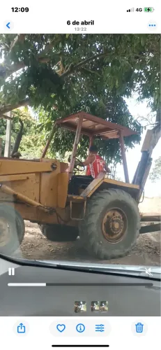 Retroescavadeira Case