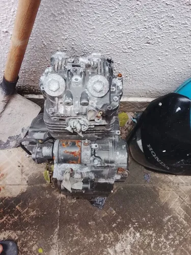 Motor de NX Sahara 350 desmontado 