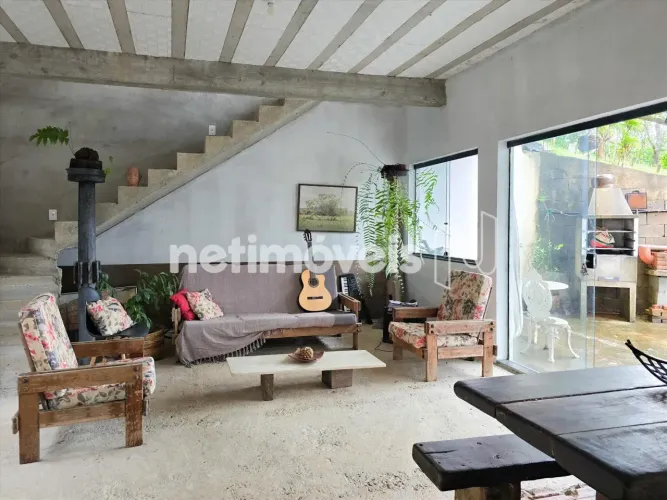 CASA NO VALE DO TAMANDUÁ EM SANTA LUZIA