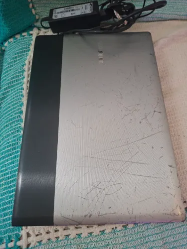 notebook Samsung, possivelmente da série RV411 *Defeito