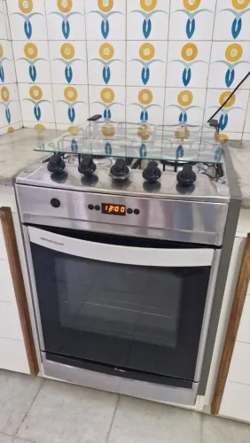 Fogão Brastemp Clean 4 bocas em aço inox