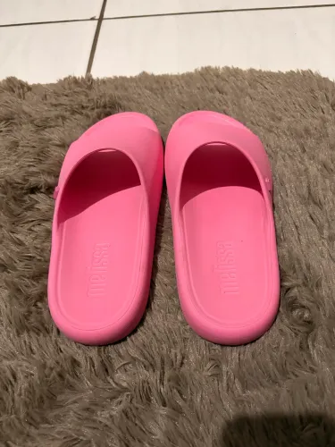 Melissa free Slide