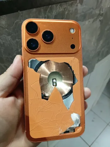 iPhone XR transformado no 17pro