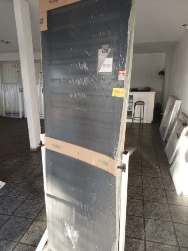 Porta alumínio preta