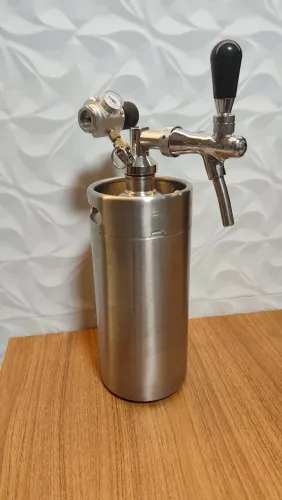 Barril inox 3,600 ML com extrator + 15 cilindros 