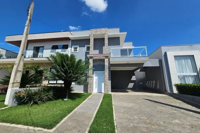 Casa à Venda no Condomínio Campos do Conde em Sorocaba | 223 m² de Construção | 3 Suítes c