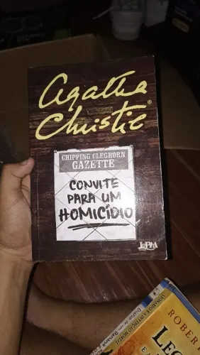 Livros semi-novos