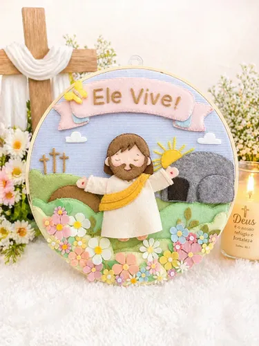 Quadro Bastidor Ele Vive em Feltro - Artesanal