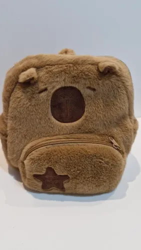 Mochila Pelúcia Capivara