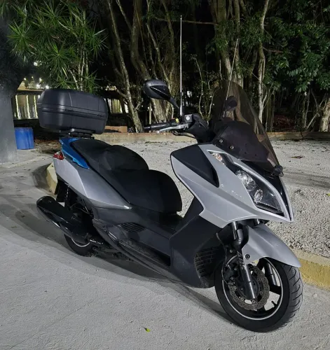 Kymco Downtown 300 Ano 2022 Baixa Km 13.900 Revisada e Só à vista