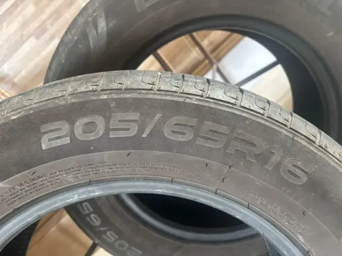 Pneu 205/65 R16