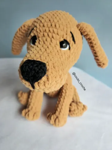 Cachorrinho de crochê 