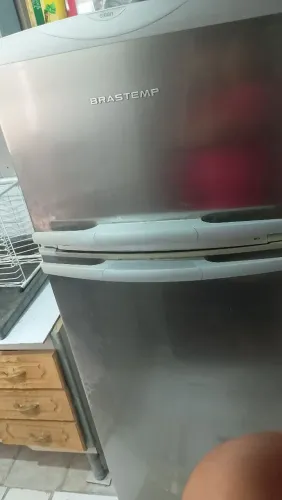 Vendo geladeira Brastemp
