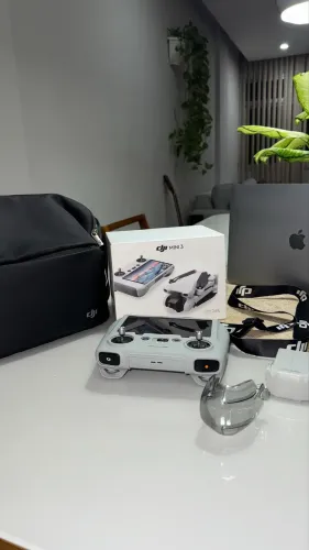 Kit Acessórios DJI Mini 3 Original - Controle com Tela + Bateria + Bolsa