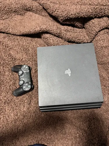 Vendo ps4 pro 1T