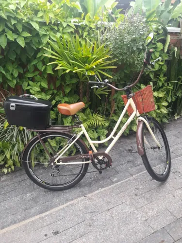 Bike vintage equipada, ótimo estado