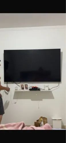 Estou com duas TV Uma de 65 e outra de 75 chama que falo sobre elas estão com problema!