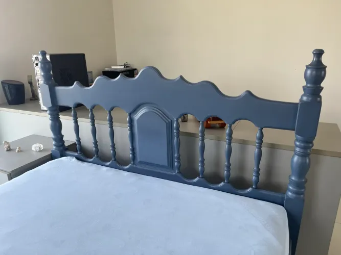 Vendo cama de madeira