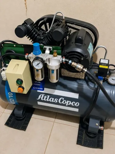 Vendo compressor Atlas copco *IMPECÁVEL* 10/100