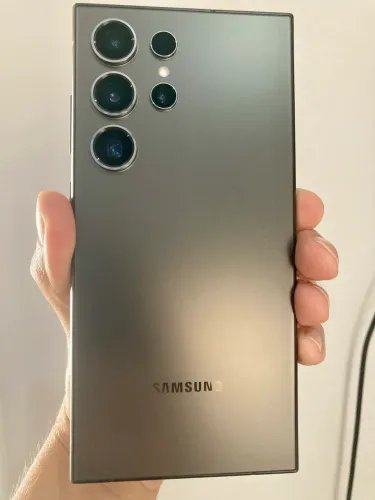 Samsung S24 Ultra Titânio preto - Intacto