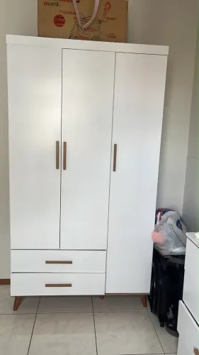 Vendo guarda roupa de criança 