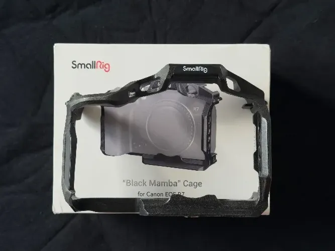 Cage para SmallRig " Black Mamba" para a canon R7