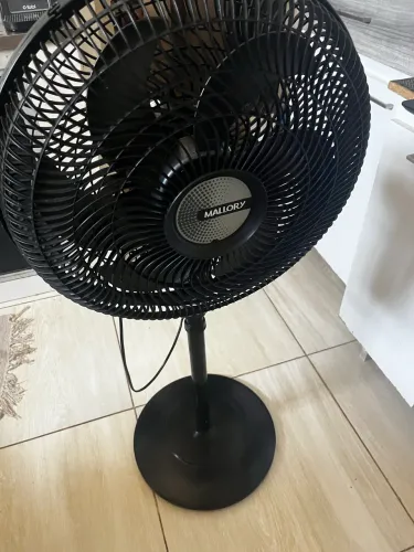 Ventilador de Coluna Mallory em ótimo estado!