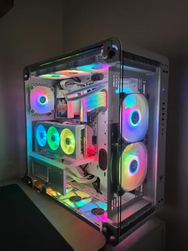 PC Gamer High End Full White Lindissimo