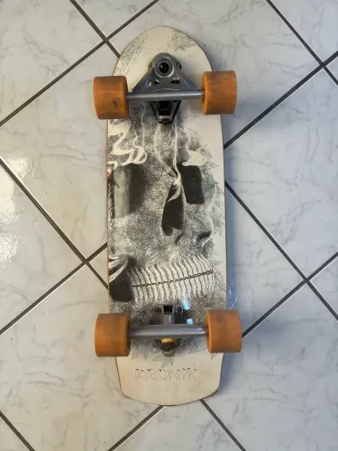 Skate Simulador de Surf Kronik - Estado de Novo (usado pouquíssimas vezes)