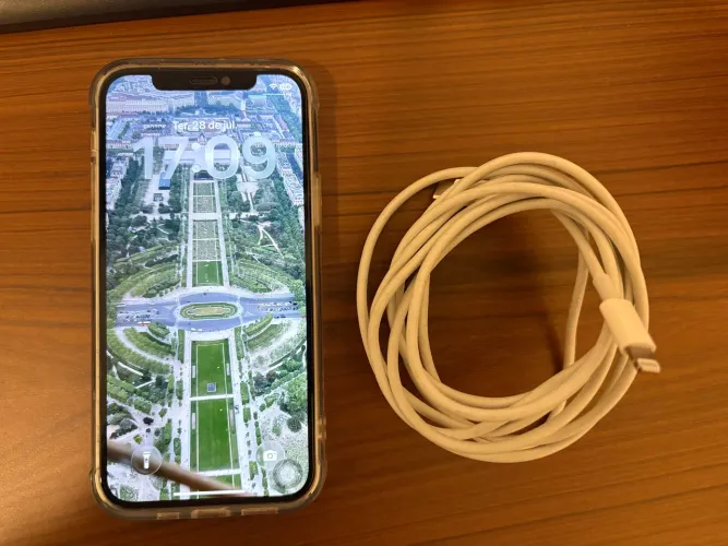 Iphone 12 + cabo original 